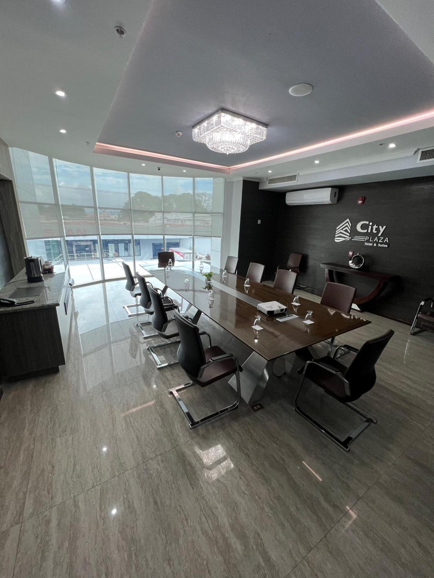 Hotel City Plaza & Suites David Extérieur photo