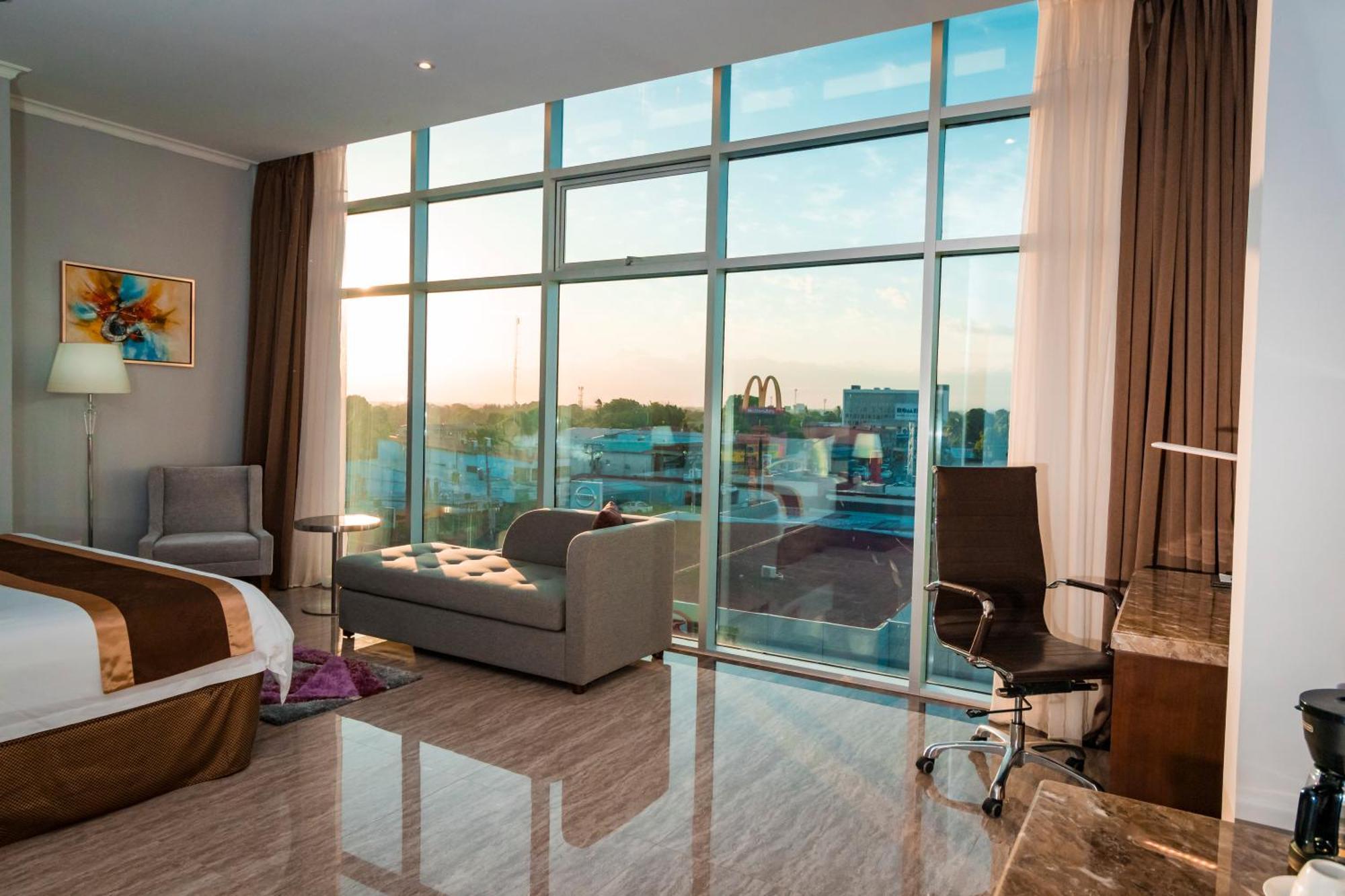 Hotel City Plaza & Suites David Extérieur photo